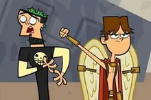 CODY-PUNCHES-DUNCAN-total-drama-world-tour-14774022-453-299
