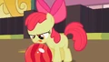Apple Bloom tries to figure out how to pick up the bowling ball S2E06.png