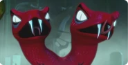 Fangtom Close-Up