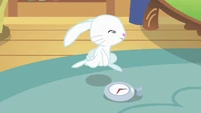 Angel running S01E22