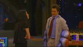 ICarly S04E02-iSam's Mom.HDTV-(001254)09-18-30-
