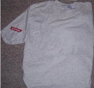 Con t-shirt
