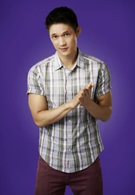 Glee 09-harry-shum-jr-01 3740DJ2