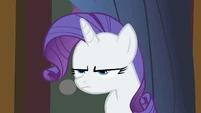 Rarity narrowing her eyes S1E21