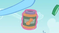 Rainbow Dash opens Peanut Butter Jar S2E8