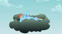 Rainbow Dash on the thundercloud S2E08
