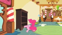Pinkie Pie fell on her face S2E10