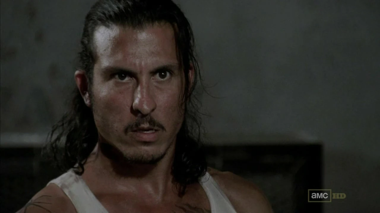images1.wikia.nocookie.net/__cb20121022165657/thewalkingdead/es/images/a/a3/Tomas_serie.jpg
