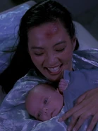 Keiko und Molly O'Brien nach der Geburt