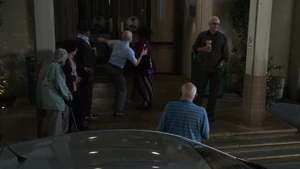 2X5 Shirley and Dean flee the Hipsters