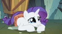 Rarity crying on floor S1E19
