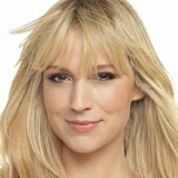 Beth Riesgraf