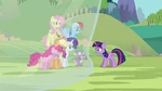 Twilight's friends getting blocked out from Twilight S3E05