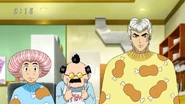 Toriko and Komatsu getting Setsuno and Jirou's haircut