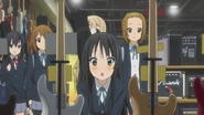 Mio finds left-handed basses