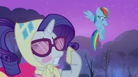 Rarity blushing S3E6