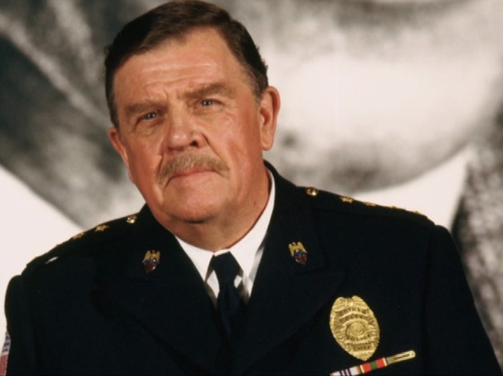 Pat Hingle Pat Hingle