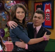 Reuce Embrace