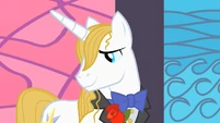 Prince Blueblood "one would hate to slip" S01E26