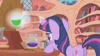 Twilight experimenting S1E5