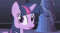 Twilight hear friends S1E2