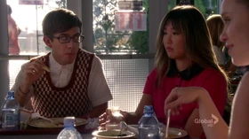 Tina-and-Artie-4x01-tina-cohen-chang-32180131-720-404