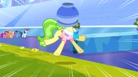 Ms. Peachbottom having a panic attack S3E12