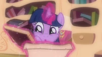 Twilight really excited "ooh!" S03E13