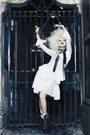 7-2-09 Ellen von Unwerth 004