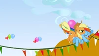 Applejack catches Rainbow Dash S1E13
