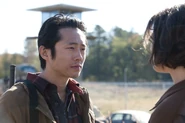 Walking-Dead-Steven-Yeun-Lauren-Cohan-copy-580x435
