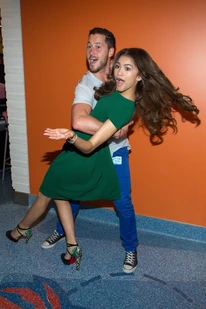Zendaya-coleman-withDWTSPartner
