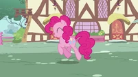 Pinkie Pie Walk S2E6