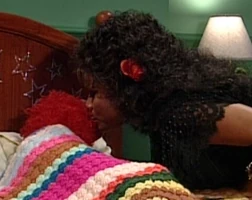 Kiss Denyce Graves Elmo