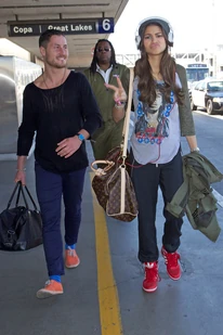 Zendaya-coleman-train-station