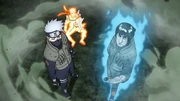 Kakashi e Guy ajudam Naruto