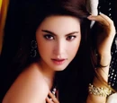 Davika Hoorne