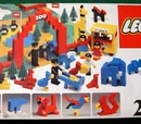 258 Zoo with Baseboard