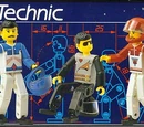 8714 The LEGO TECHNIC Guys