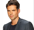 Patrick Drake (Jason Thompson)