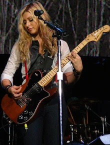 Alyson Michalka in concert, Sept. 2009