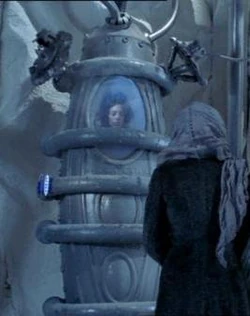 Aeryn Sun's cryogenic tube.