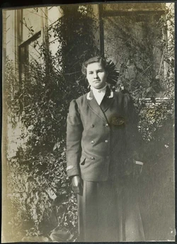 Nita Love (1892-1984)