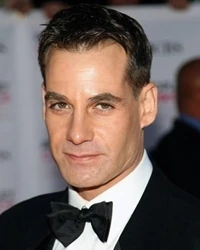 File:Adrian Pasdar.jpg