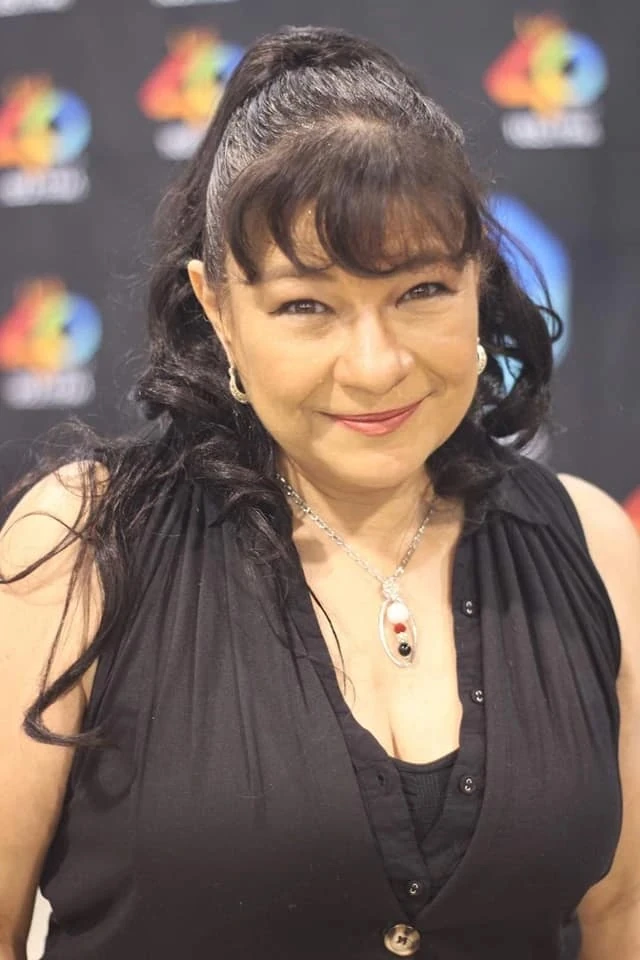 Rossy Aguirre dubs the voice of Ana Lucia Cortez