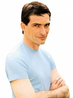 Zdeněk Podhůrský dubs the voice of Sawyer on Nova