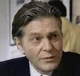 Rodolfo Bianchi dubs the Italian voice of John Locke