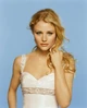 Emilie de Ravin is the original cast member who plays Claire Littleton