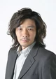 Shunsuke Sakuya dubs the Japanese voice of Desmond Hume