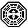 No final do vídeo um flash ocorre, revelando um novo logo Dharma.